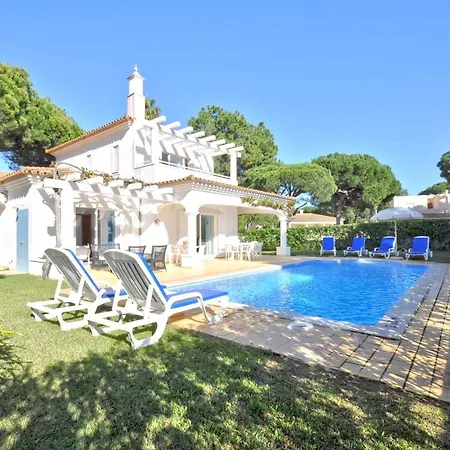 Charming Villa, Private Pool, Walking Distance To Centre, Free Ac Wifi Villa Quarteira