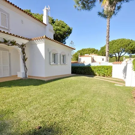 Charming Villa, Private Pool, Walking Distance To Centre, Free Ac Wifi Quarteira