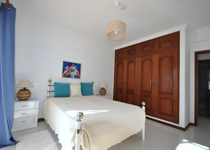 Charming Villa, Private Pool, Walking Distance To Centre, Free Ac Wifi Villa Quarteira