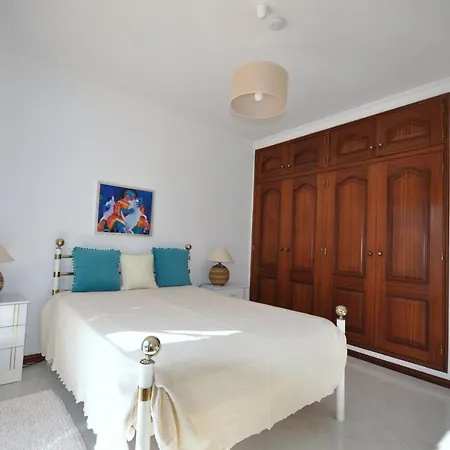 Charming Villa, Private Pool, Walking Distance To Centre, Free Ac Wifi Βίλα Quarteira