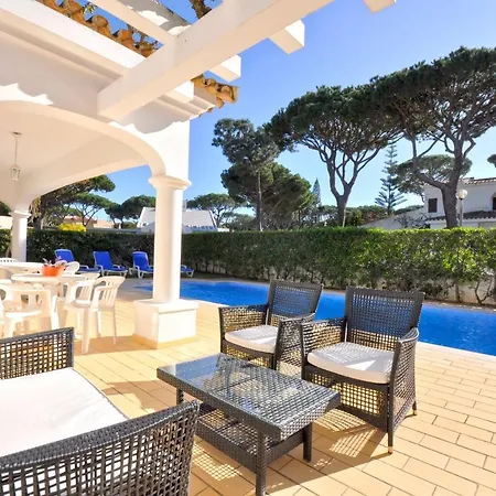 Vila Charming Villa, Private Pool, Walking Distance To Centre, Free Ac Wifi Quarteira