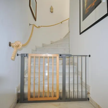 Charming Villa, Private Pool, Walking Distance To Centre, Free Ac Wifi Vila