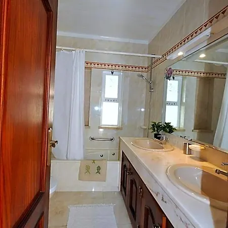 Charming Villa, Private Pool, Walking Distance To Centre, Free Ac Wifi
