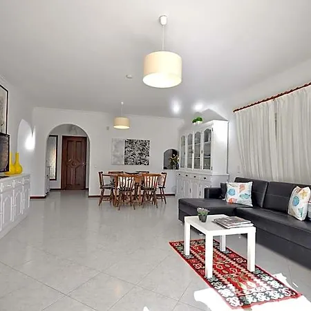 Βίλα Charming Villa, Private Pool, Walking Distance To Centre, Free Ac Wifi *