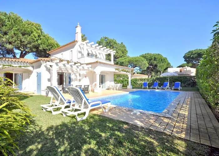 Charming Villa, Private Pool, Walking Distance To Centre, Free Ac Wifi Villa Quarteira
